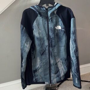 The North Face Men's Abstract Blue Performance Tekware Jacket Small